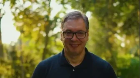 Vučić na skupu "Srbija jedna porodica": Posljednji put vam se obraćam kao predsjednik Republike