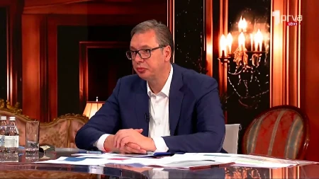 Predsjednik Srbije na velikom skupu u Beogradu: Moramo našem narodu da ponudimo jedinstvo