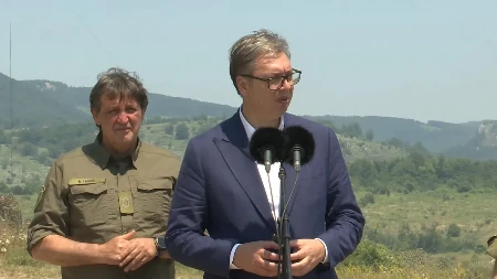 Srbija predstavila moderno naoružanje: Vučić najavio velike promjene u Vojsci (VIDEO)