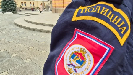 Zapalio se automobil na putu prema Banjaluci