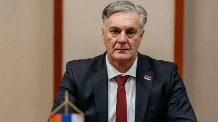 Karan odlikovao zaslužne za stvaranje, odbranu i oslobođenje Srpske