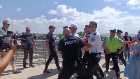 Privedeni Srbi sa Gazimestana pušteni iz pritvora, slijede prekršajni postupci
