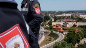 Udes kod Ribnika: Dvije osobe povrijeđene u sudaru teretnjaka i auta