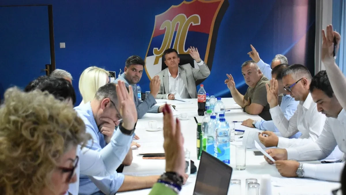Aloonline otkriva: Šta je Draško Stanivuković ponudio SDS-u i šta je neprihvatljivo za najveću opozicionu stranku?