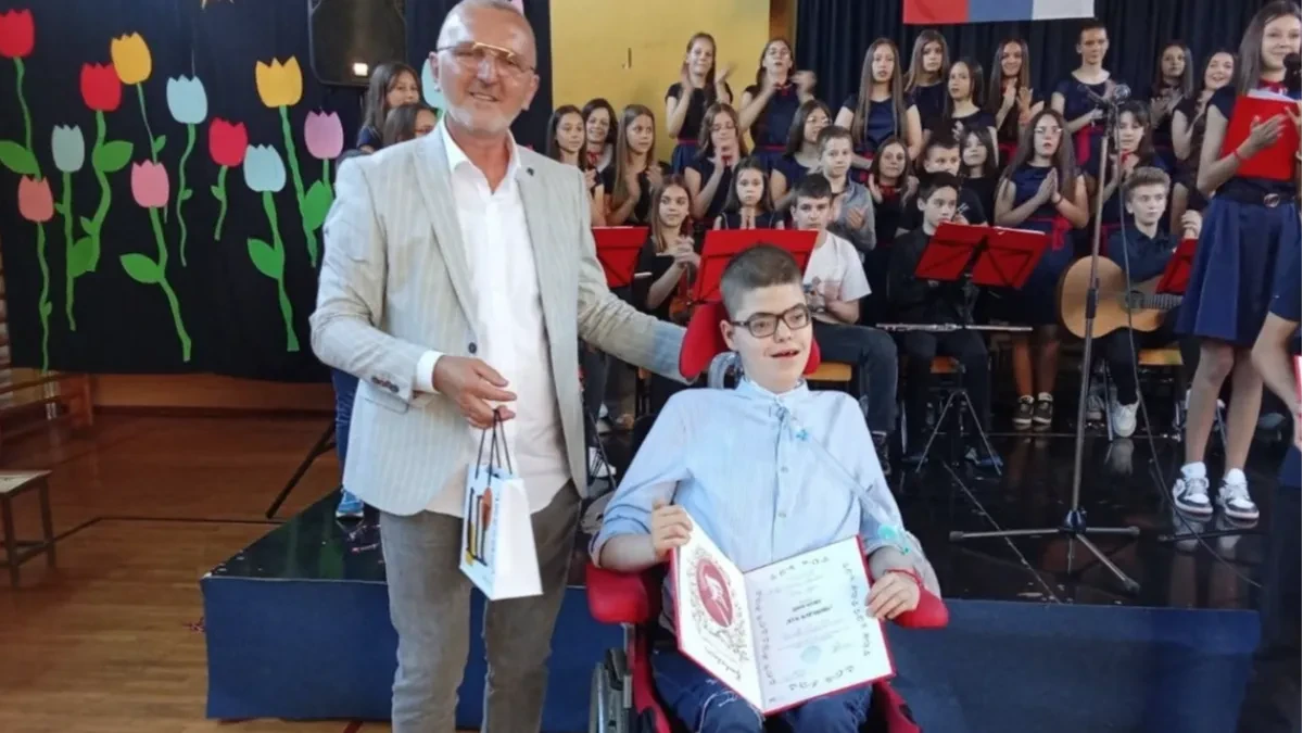 Vukova diploma ispisana hrabrošću: Milan Šarić je dječak pred kojim su pale sve barijere (FOTO)