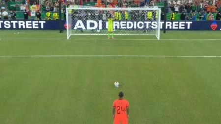 Jeste li ikada vidjeli ovakvu tehniku? Golman Maroka začudio svijet odbranom penala (VIDEO)