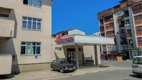 Saobraćajka u Prijedoru: Automobil udario ženu i dijete (4) na pješačkom