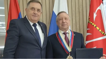Dodik uručio guverneru Sankt Peterburga Orden zastave Republike Srpske