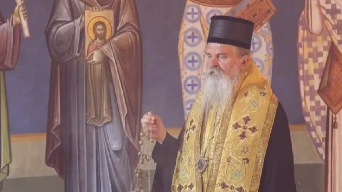 U Gračanici glasao mitropolit Teodosije