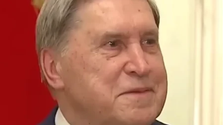 Ušakov: Moskva održava i otvorene i zatvorene kontakte sa Kijevom