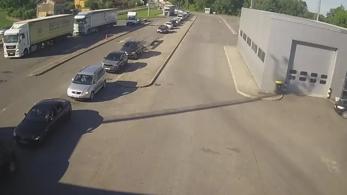Vozači, oprez: Pojačan saobraćaj na granicama i izmjene na brojnim dionicama