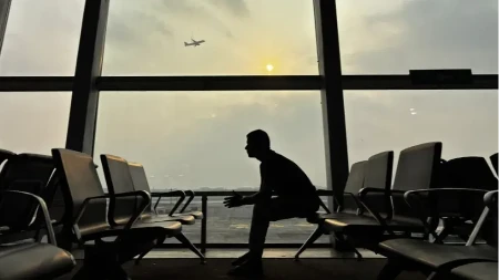 Haos na aerodromima: Putnici čekaju satima, traži se hitno ukidanje biometrijskih kontrola