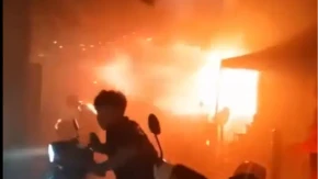 Tragedija u Bangkoku: Požar u pivnici odnio 27 života, mnogi se ugušili u toaletima (VIDEO)