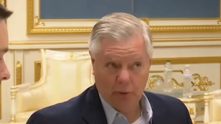 Preminuo Lindzi Grejem