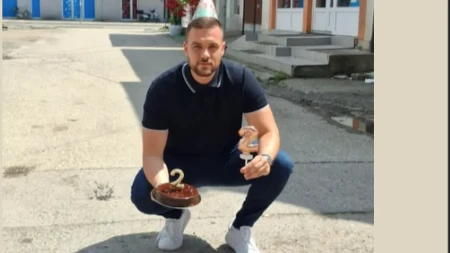 Stabilnija od privrede: Najpoznatija prijedorska rupa napunila dvije godine, raste i širi se bez ičije pomoći