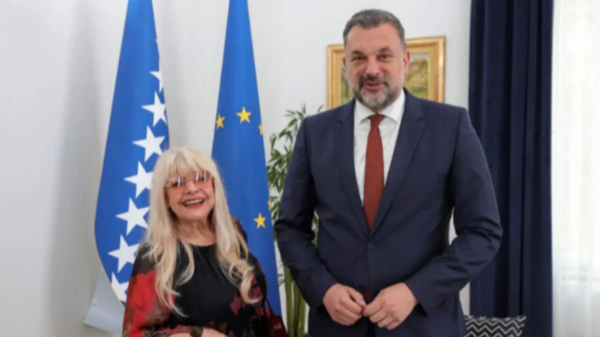 Hanka Paldum dobila diplomatski pasoš BiH: Priznanje za dugogodišnji doprinos kulturi