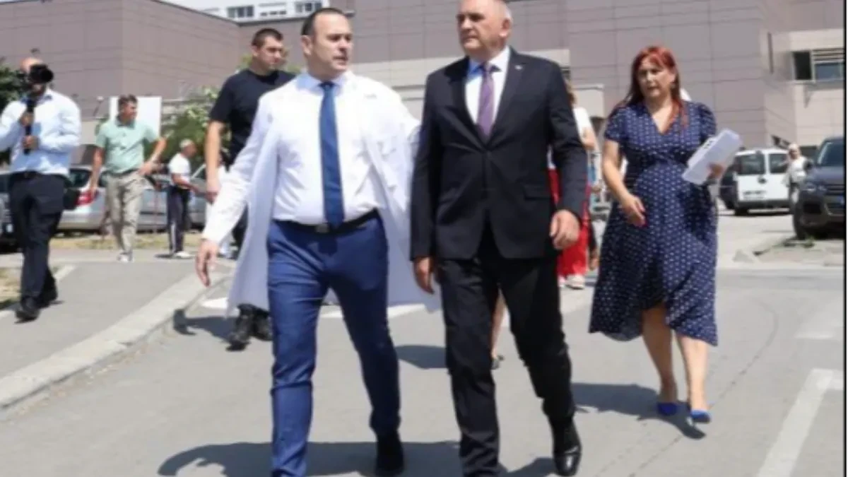 Sastanak Minića i Šobota: UKC RS zaposliće 130 radnika