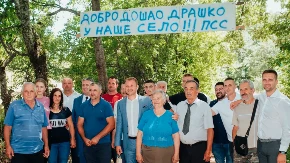 Stanivuković u Hercegovini: Obišao zabačeno selo i podijelio vrijedne poklone