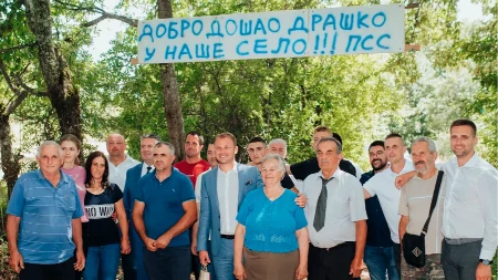 Stanivuković u Hercegovini: Obišao zabačeno selo i podijelio vrijedne poklone
