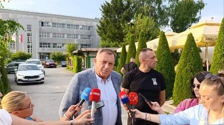Završen sastanak na Palama: Dodik se izvinio oštećenima, evo koji su idući koraci