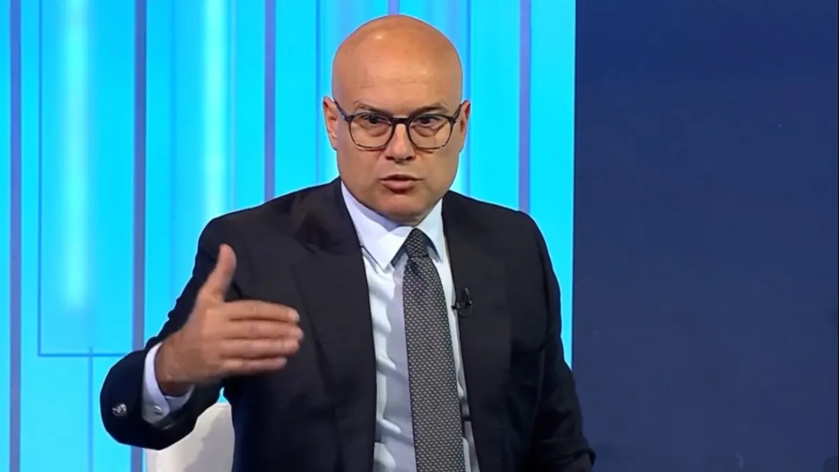 Vučević: Nećemo mirno gledati pokušaje obesmišnjavanja Srpske