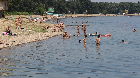 I danas paklena vrućina: Zdravstvene preporuke za zaštitu tokom perioda visokih temperatura