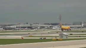 EES izazvao haos na aerodromima: Putnici čekaju i do dva sata, stižu upozorenja iz „Rajanera“