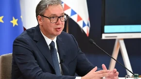 Vučić posjetio regionalni centar za dualno obrazovanje u Svilajncu: „Ulažemo u znanje naše djece”