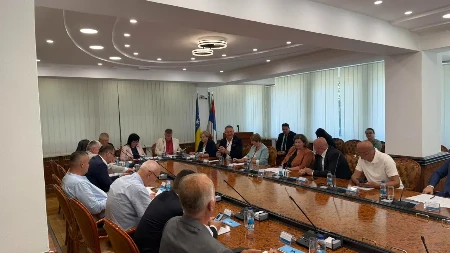 Odbijen veto Bošnjaka zbog zabrane zastave tzv. Armije RBiH u Republici Srpskoj