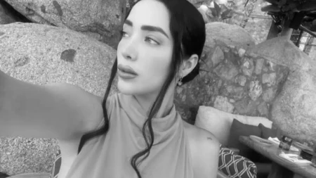 Poznata influenserka Adrijana (30) preminula tokom estetske operacije