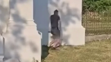 Opljačkan Saborni hram Svete Trojice u Pakracu (VIDEO)