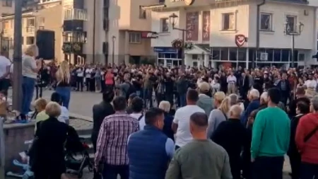 Protest na Palama zbog premlaćivanja omladine (VIDEO)