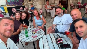 Džeko i nekadašnji reprezentativac Hrvatske na odmoru sa Sejom Sexonom (FOTO)
