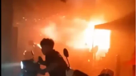 Osam ljudi, uključujući šestoro djece, nađeno mrtvo u požaru u kući