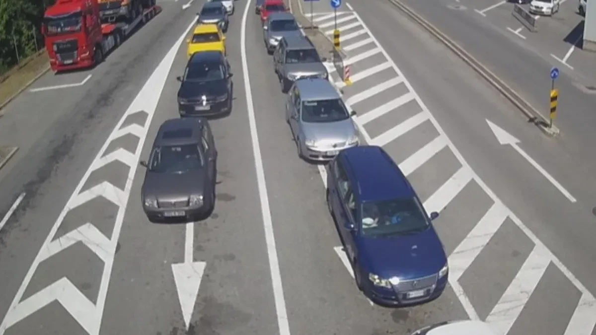 Pojačana frekvencija vozila na ulazu i izlazu iz BiH na većini prelaza