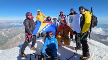 Planinar Ervin Popović nakon tragedija na Elbrusu: Na vrh smo se popeli bez ikakvih problema