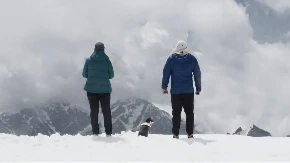 Porodična tragedija na Elbrusu: Bračni par stradao na ruskoj planini, na uspone išla i mačka (FOTO)