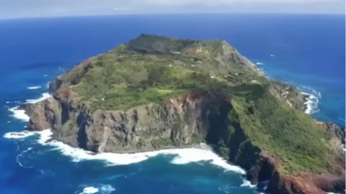 Na ostrvu usred okeana živi 50 ljudi: Skoro svi imaju isto prezime (VIDEO)