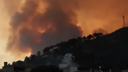 Franucski vatrogasci vode bitku s vremenom, najavaljen novi toplotni talas