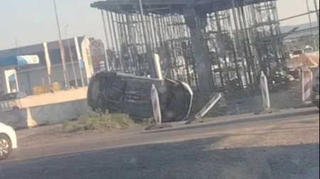 Saobraćajka u Trnu: Automobil se prevrnuo, hitna pomoć na terenu