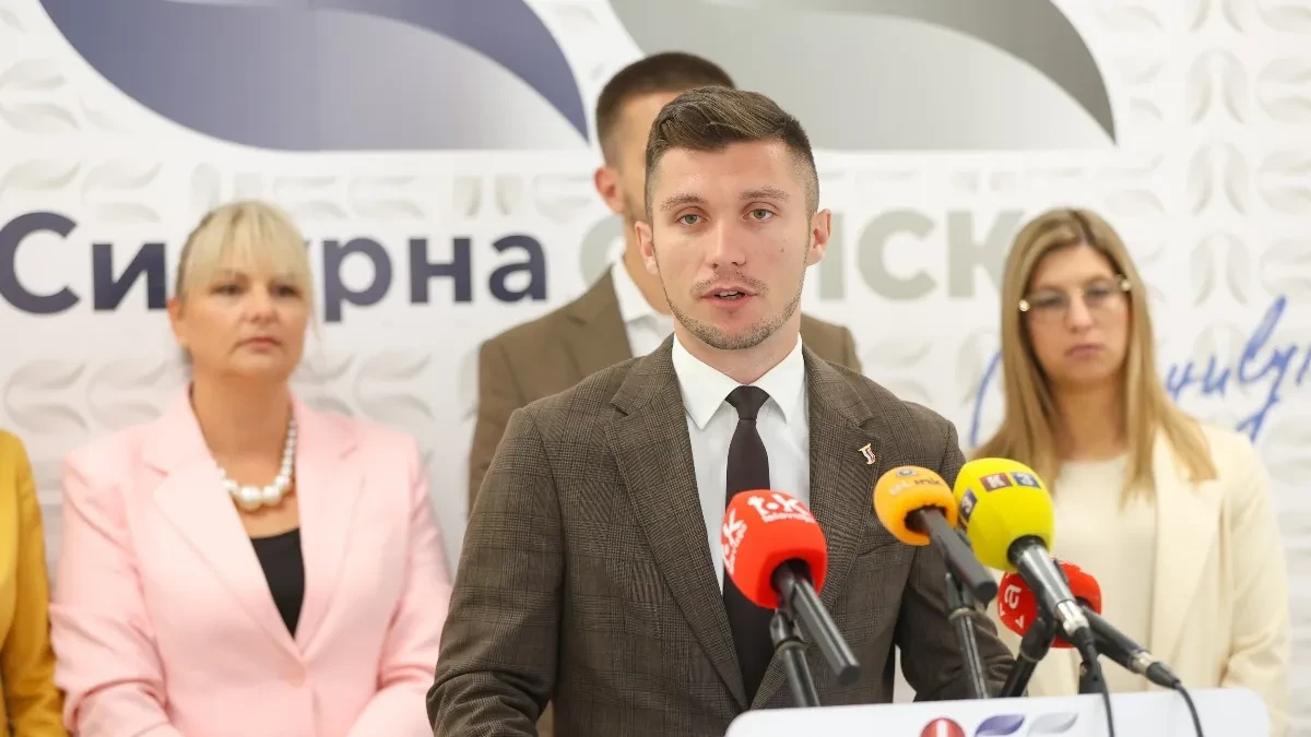 Kresojević: Rektor je nezakonito izabran
