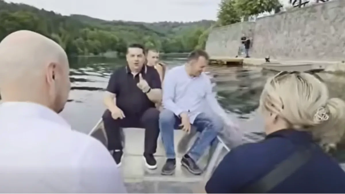 Stevandić opet u muzičkom izdanju: Ovaj put zapjevao na Uni (VIDEO)