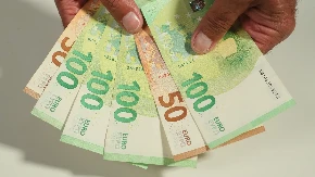 Zbog slamke platio 400 evra kazne u tržnom centru