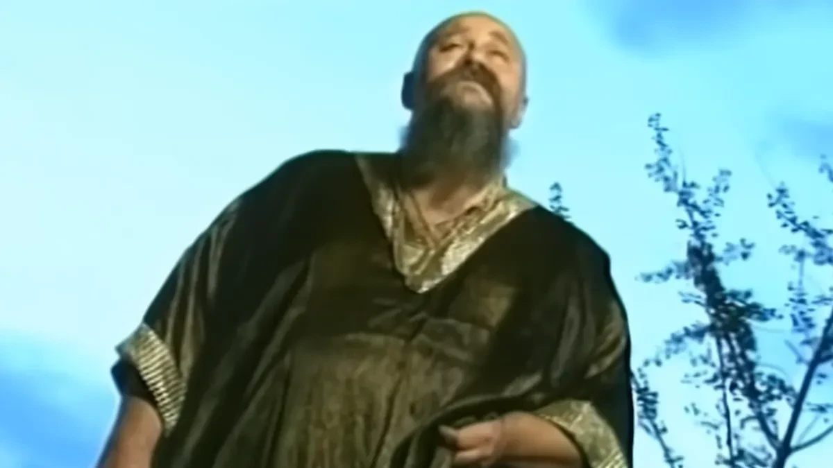 15 godina bez Luisa: Imao je buran ljubavni život, a ovo je pravi razlog zbog kog je nosio haljine