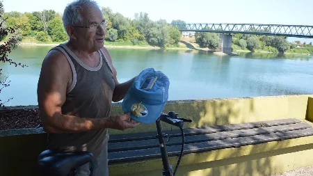 Eko-penzioner iz Gradiške: Dušan Džambas izumima prkosi vrućinama i godinama (FOTO)