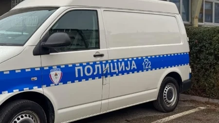 Saobraćajna nezgoda u Karanovcu: Učestvovao motocikl, saobraćaj se odvija naizmjenično