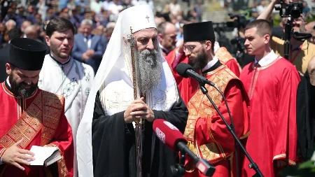 Sjećanje na žrtve: Patrijarh Porfirije služi parastos u Bratuncu