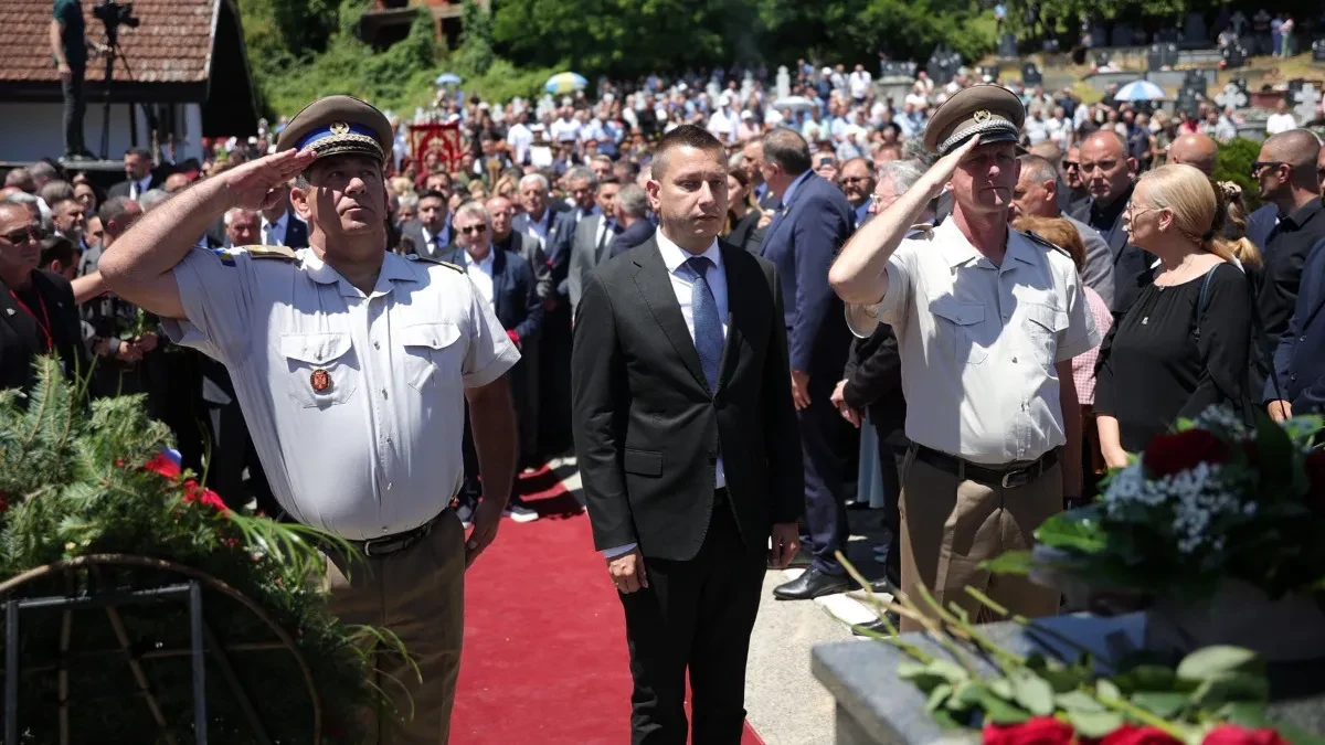 Služen pomen stradalim Srbima i položeni vijenci