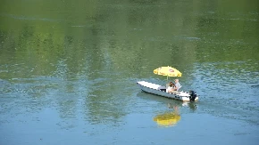 Sava mami, pogotovo vikendom: Pecanje, kupanje, plovidba i muzika na talasima Save