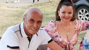 Pjevač Andrija Bajić imao moždani udar: Oglasila se njegova 41 godinu mlađa supruga